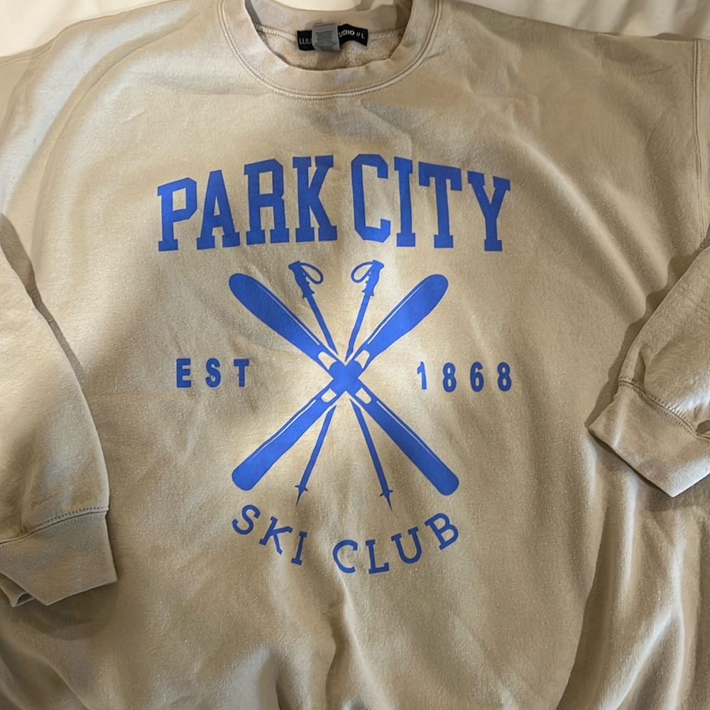 Park City Ski Club Crew Neck size L
